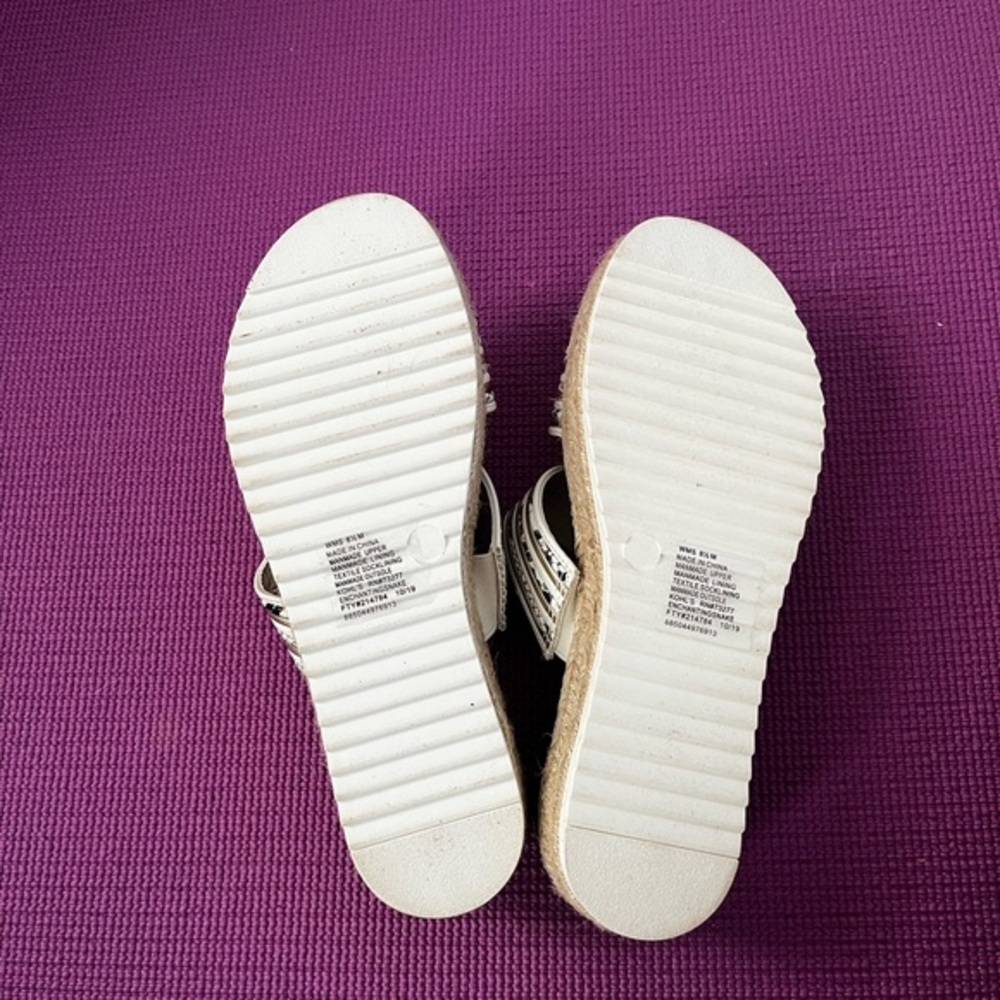 SO SANDALS - Picture 3 of 4